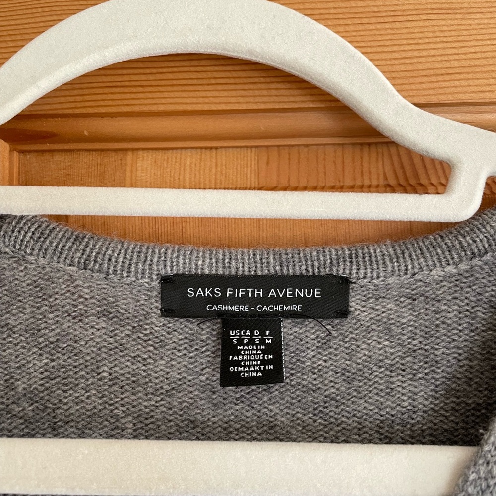 Saks Fifth Avenue Cashmere V Neck Sweater - Picture 3 of 9